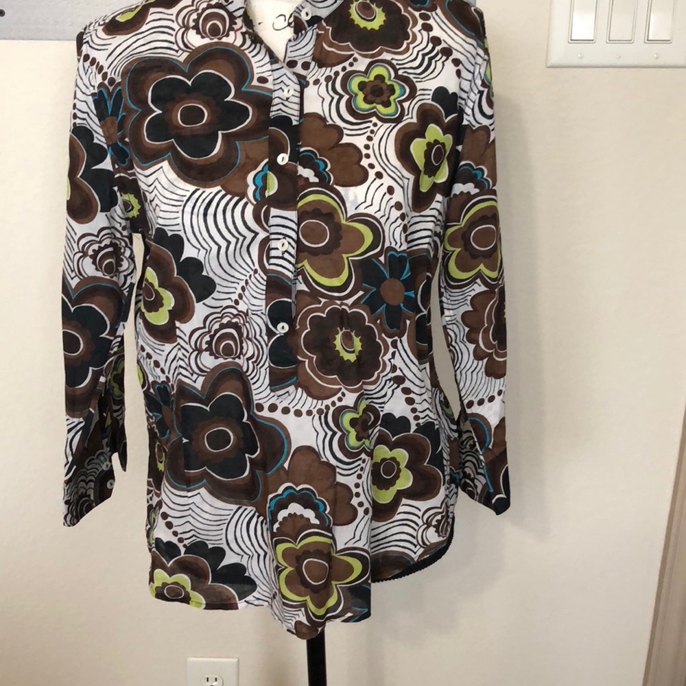 Lucky Brand button front top